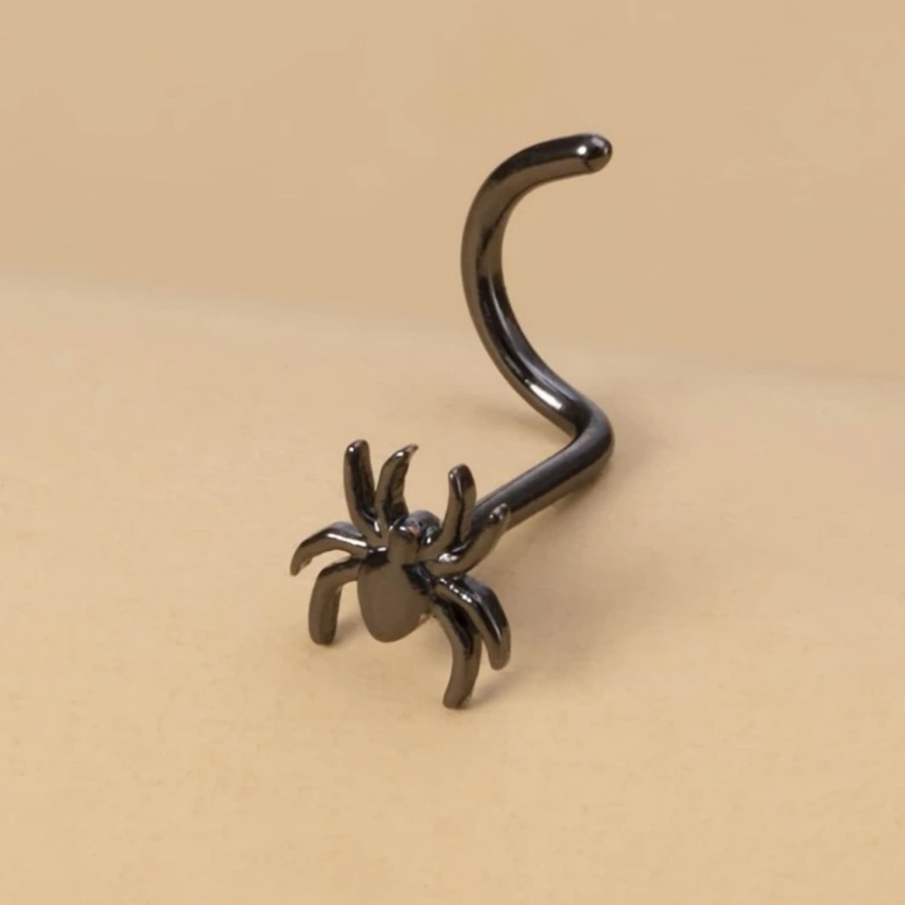 Spider nose ring